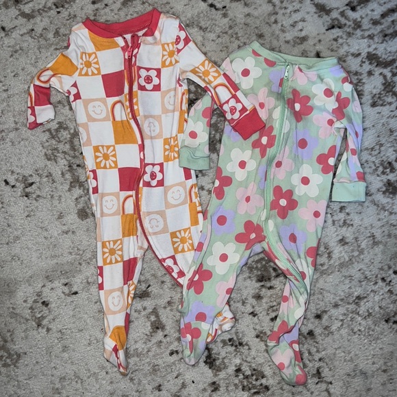 3-6 Onesies - Picture 1 of 4